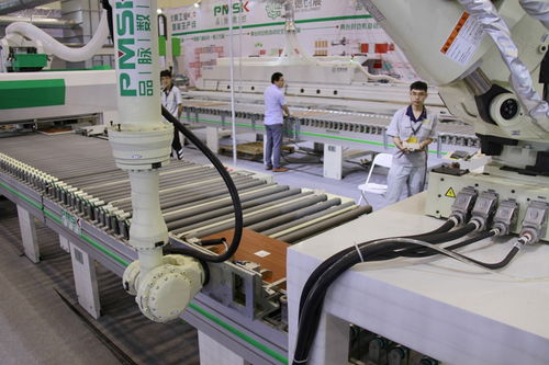 板式家具六面鉆 智能工業(yè)4.0 提高效率,才是行業(yè)發(fā)展的王道